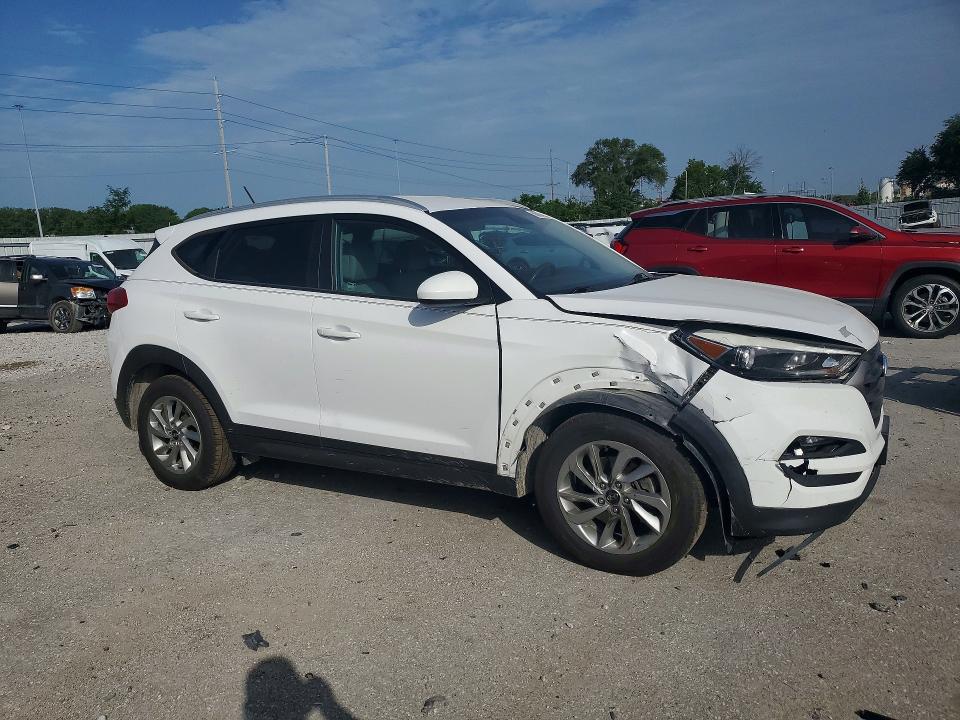 58931486 :رقم المزاد ، KM8J3CA44GU093022 vin ، 2016 Hyundai Tucson مزاد بيع
