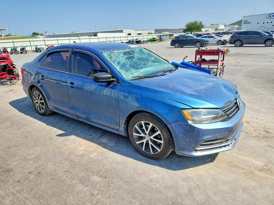 63423476 :رقم المزاد ، 3VWD67AJXGM293166 vin ، 2016 Volkswagen Jetta مزاد بيع