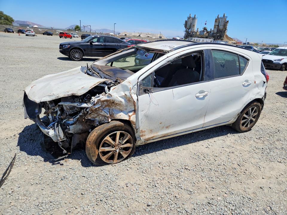 61971506 :رقم المزاد ، JTDKDTB3XJ1612272 vin ، 2018 Toyota Prius C مزاد بيع