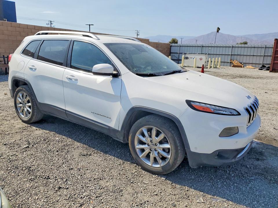 61356986 :رقم المزاد ، 1C4PJLDS4FW547075 vin ، 2015 Jeep Cherokee مزاد بيع