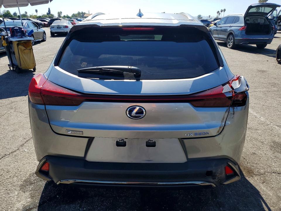 62726226 :رقم المزاد ، JTHE9JBH6L2036805 vin ، 2020 Lexus Ux مزاد بيع