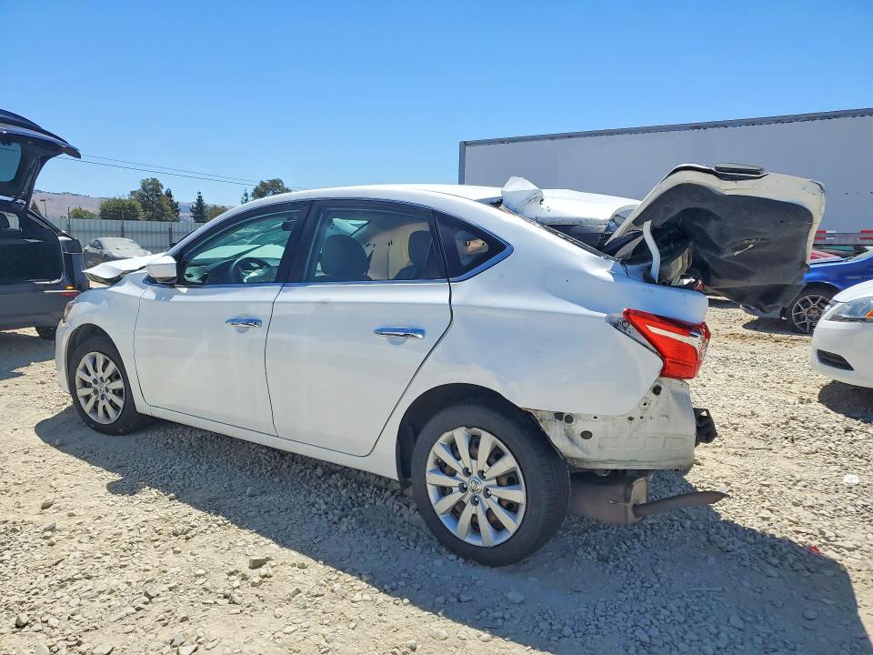 2016 Nissan Sentra მანქანა იყიდება აუქციონზე, vin: 3N1AB7AP3GY242691, აუქციონის ნომერი: 62480366