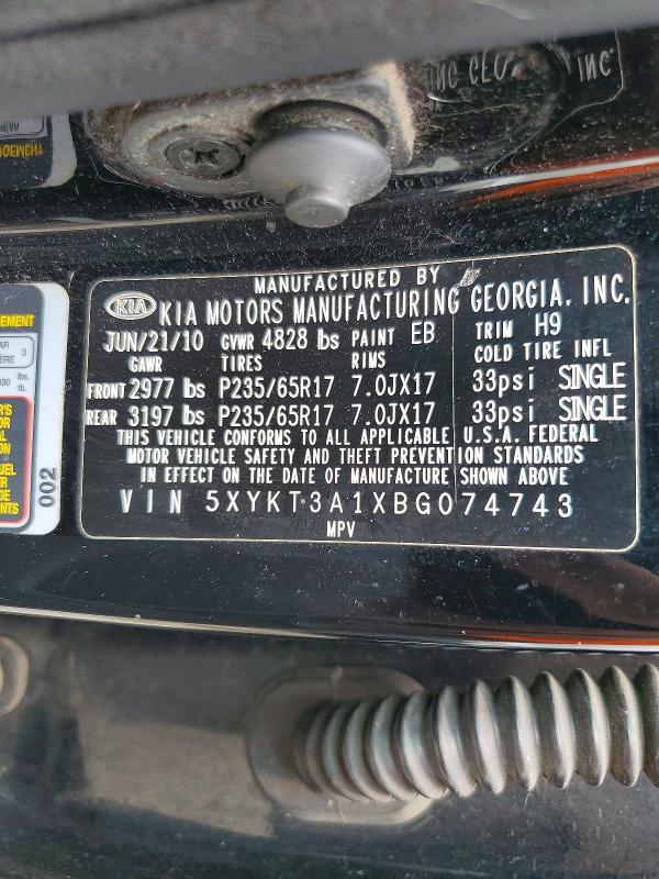 61193216 :رقم المزاد ، 5XYKT3A1XBG074743 vin ، 2011 Kia Sorento مزاد بيع