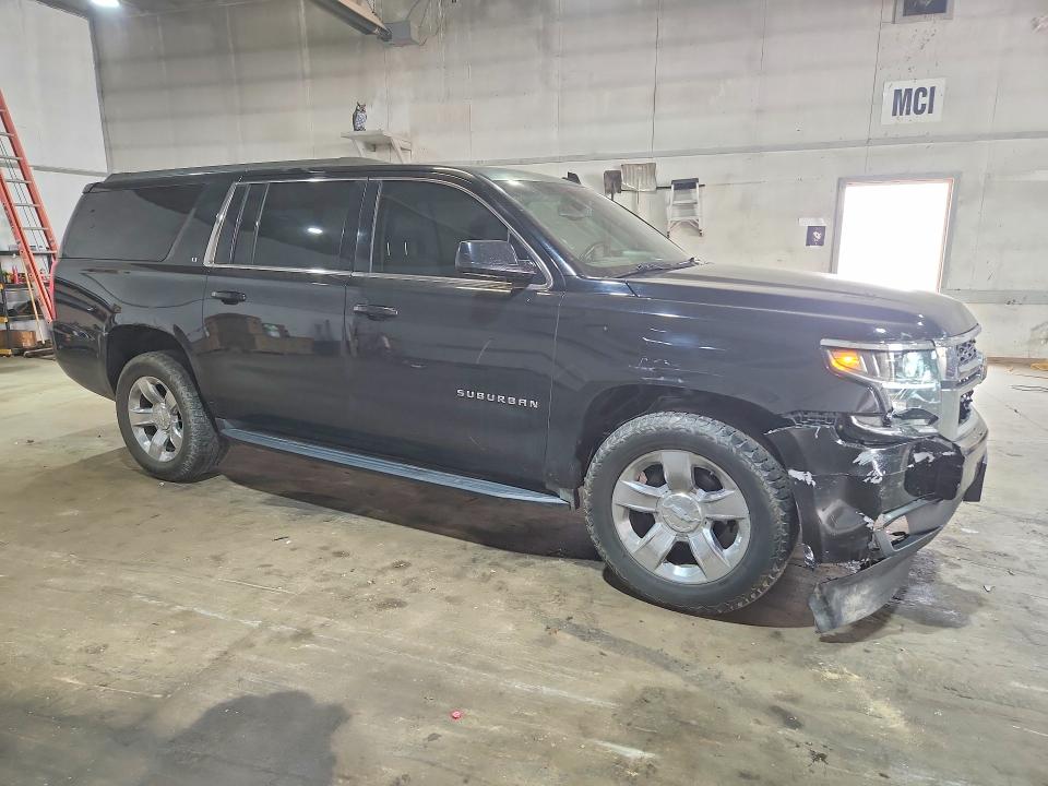 2015 Chevrolet Suburban მანქანა იყიდება აუქციონზე, vin: 1GNSKJKC8FR161465, აუქციონის ნომერი: 60997826