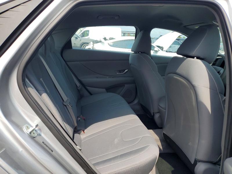 Продажа на аукционе авто 2022 Hyundai Elantra, vin: 5NPLM4AG0NH070645, номер лота: 62835096