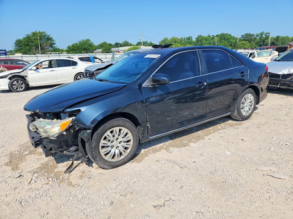 59287526 :رقم المزاد ، 4T4BF1FK8ER344599 vin ، 2014 Toyota Camry مزاد بيع