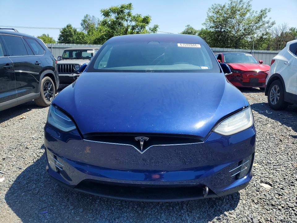 Продаж на аукціоні авто 2017 Tesla Model X, vin: 5YJXCBE24HF054703, номер лоту: 61592666
