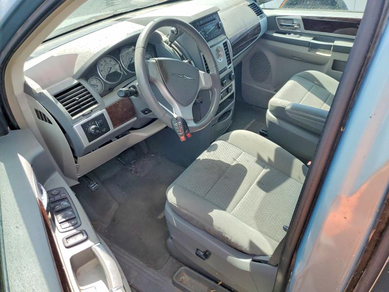 59723296 :رقم المزاد ، 2A4RR5D11AR358805 vin ، 2010 Chrysler Town & Countr مزاد بيع