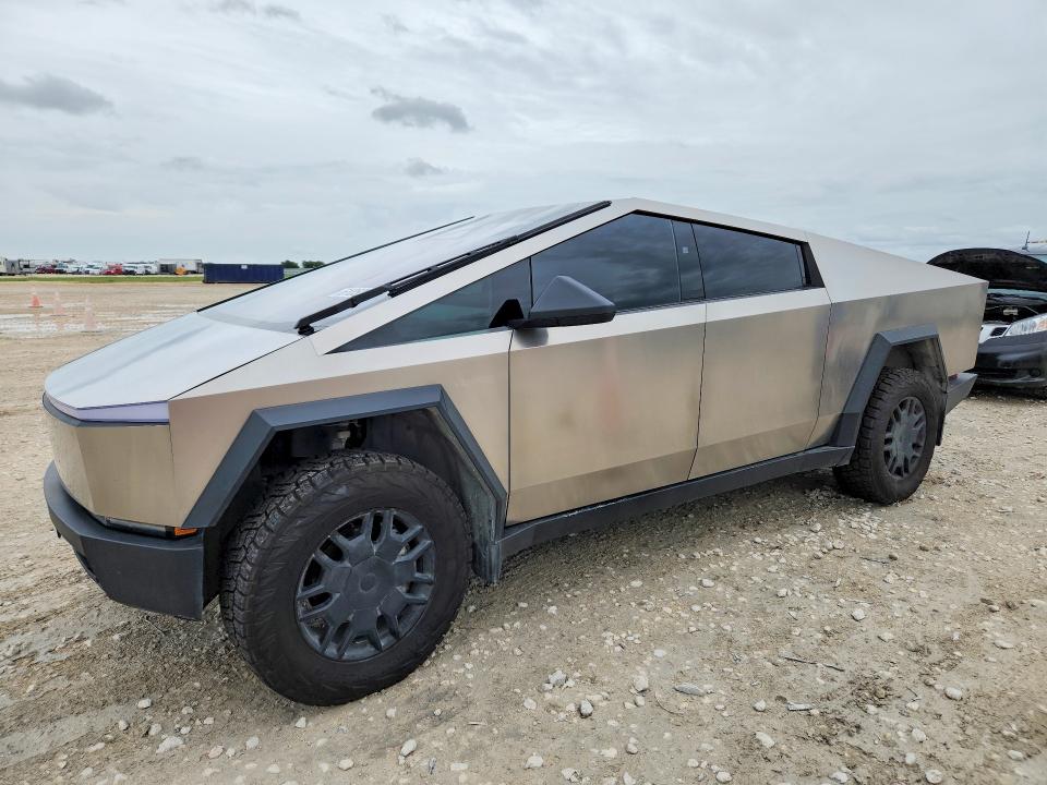 2024 Tesla Cybertruck მანქანა იყიდება აუქციონზე, vin: 7G2CEHED0RA033338, აუქციონის ნომერი: 61050336