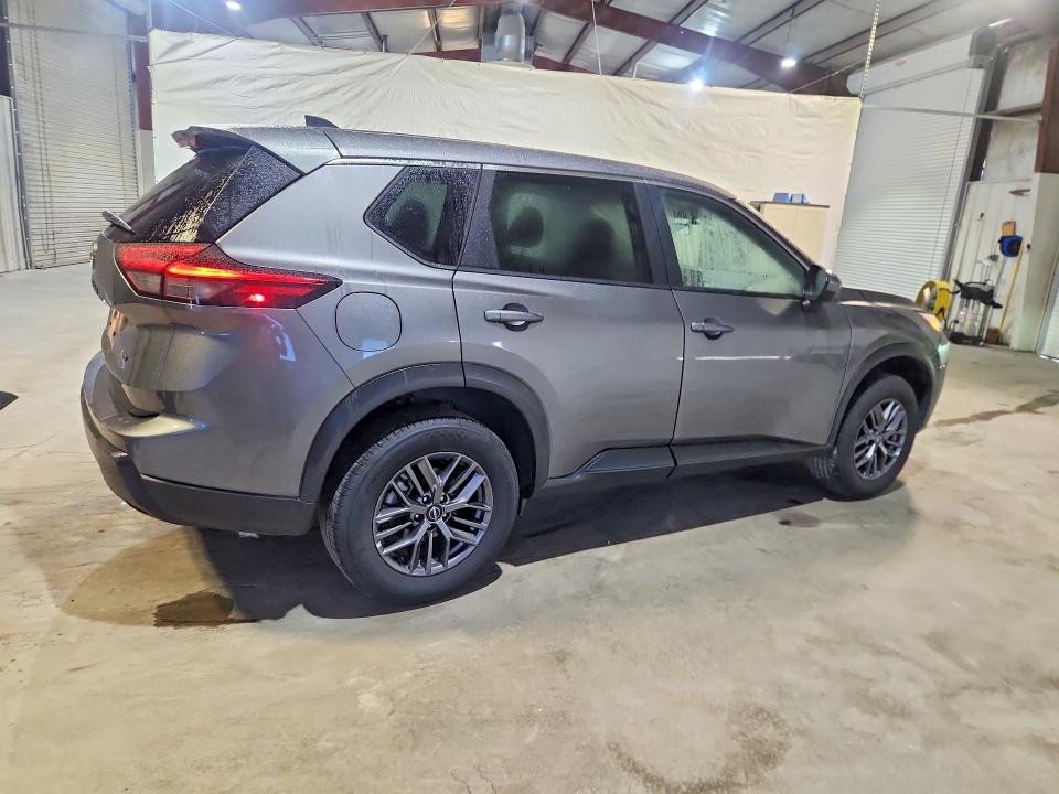 61815126 :رقم المزاد ، 5N1BT3BB2TC769856 vin ، 2026 Nissan Rogue مزاد بيع