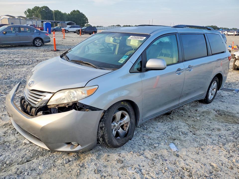 Продажа на аукционе авто 2016 Toyota Sienna, vin: 5TDKK3DC7GS739981, номер лота: 63500096