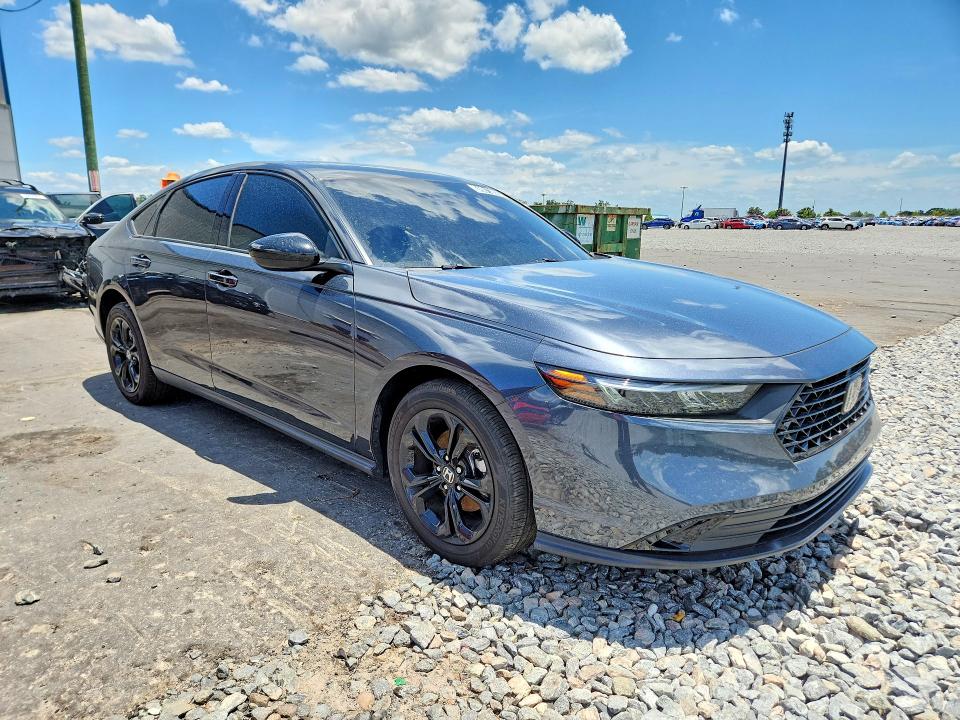 Продажа на аукционе авто 2025 Honda Accord, vin: 1HGCY1F42SA087730, номер лота: 59813026