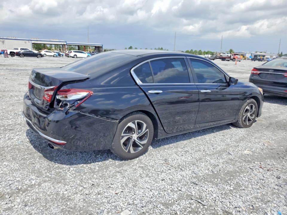61792376 :رقم المزاد ، 1HGCR2F38HA255115 vin ، 2017 Honda Accord مزاد بيع