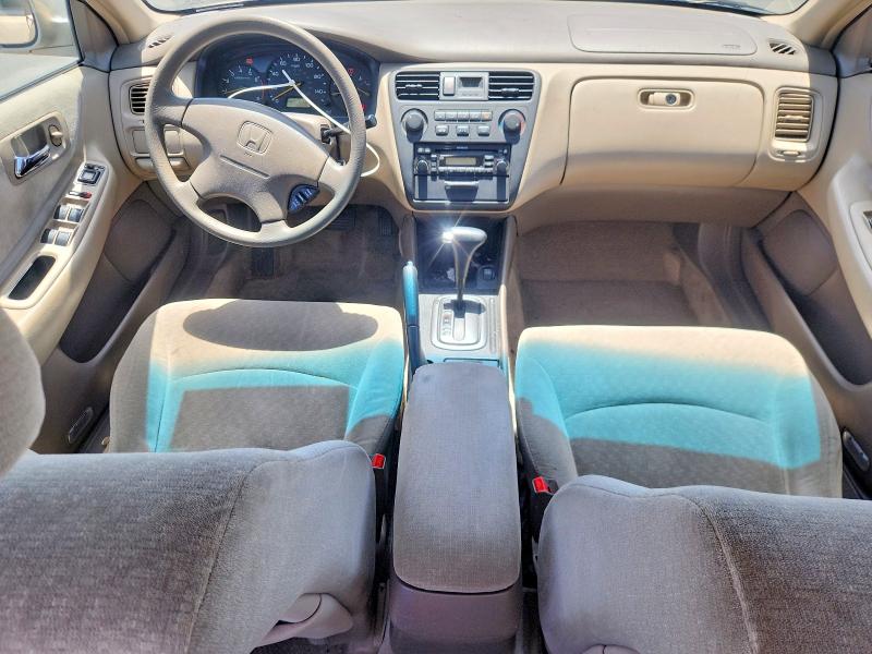 2001 Honda Accord მანქანა იყიდება აუქციონზე, vin: 1HGCG16401A087114, აუქციონის ნომერი: 61979766