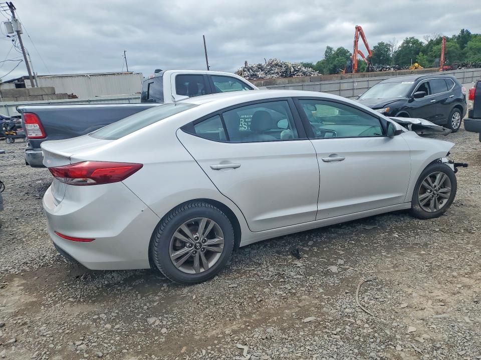 60064986 :رقم المزاد ، 5NPD84LF3JH240312 vin ، 2018 Hyundai Elantra مزاد بيع