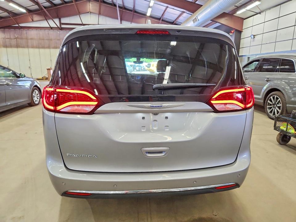 Продажа на аукционе авто 2019 Chrysler Pacifica, vin: 2C4RC1BG3KR685392, номер лота: 63036106