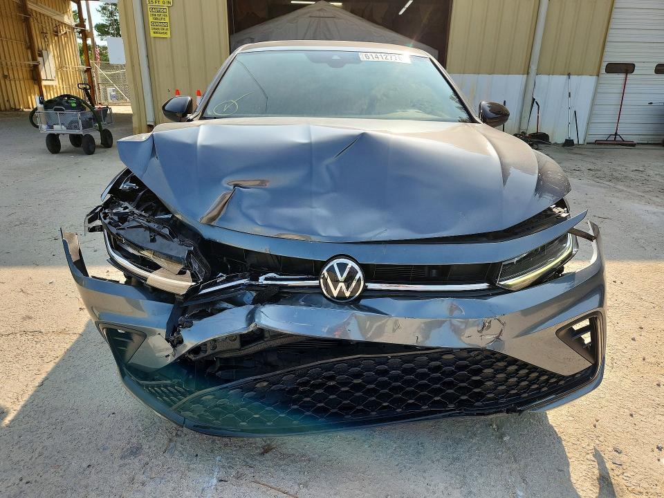 Продажа на аукционе авто 2025 Volkswagen Jetta, vin: 3VWBX7BU8SM104441, номер лота: 61412776