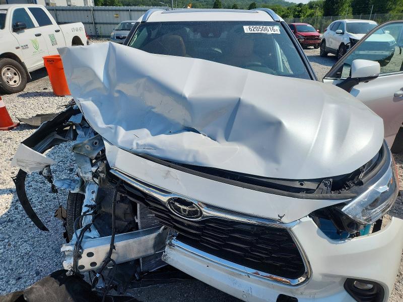 62050616 :رقم المزاد ، 5TDKDRBH9SS580255 vin ، 2025 Toyota Highlander مزاد بيع
