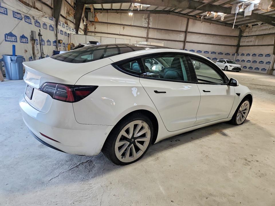 60530836 :رقم المزاد ، 5YJ3E1EAXNF368698 vin ، 2022 Tesla Model 3 مزاد بيع