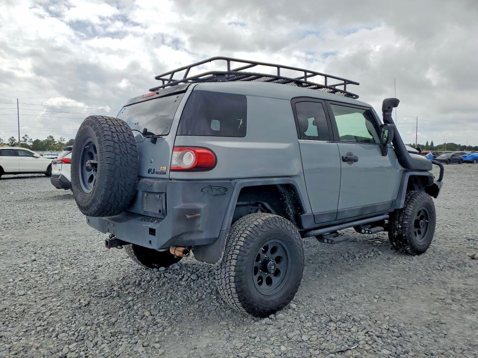 Продаж на аукціоні авто 2013 Toyota Fj Cruiser, vin: JTEBU4BF8DK156105, номер лоту: 62761806