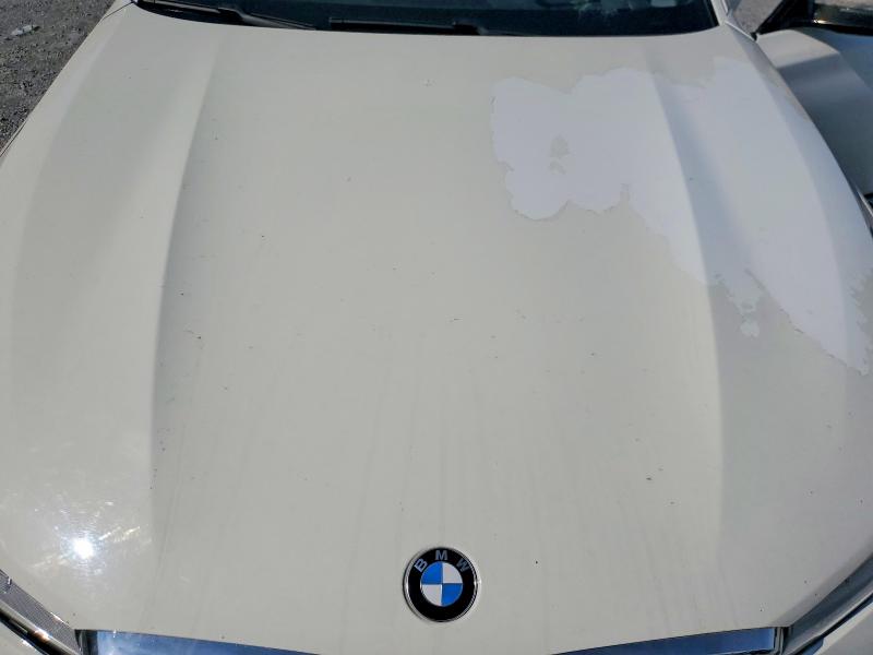 60606156 :رقم المزاد ، WBA7F2C3XHG423411 vin ، 2017 Bmw 750 مزاد بيع