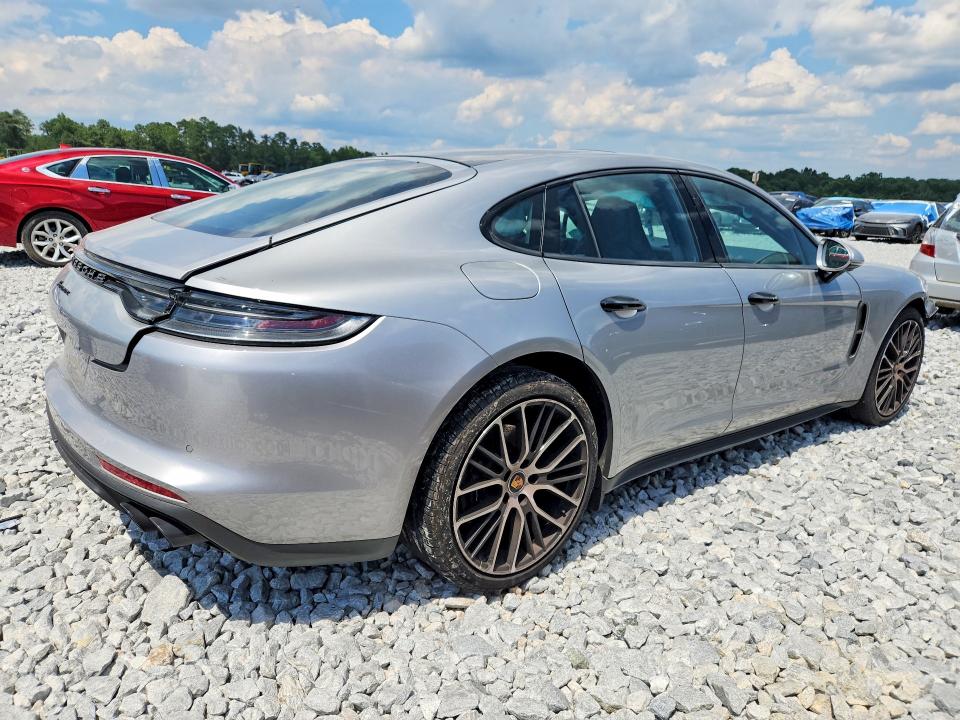 60232606 :رقم المزاد ، WP0AJ2A74PL103570 vin ، 2023 Porsche Panamera مزاد بيع