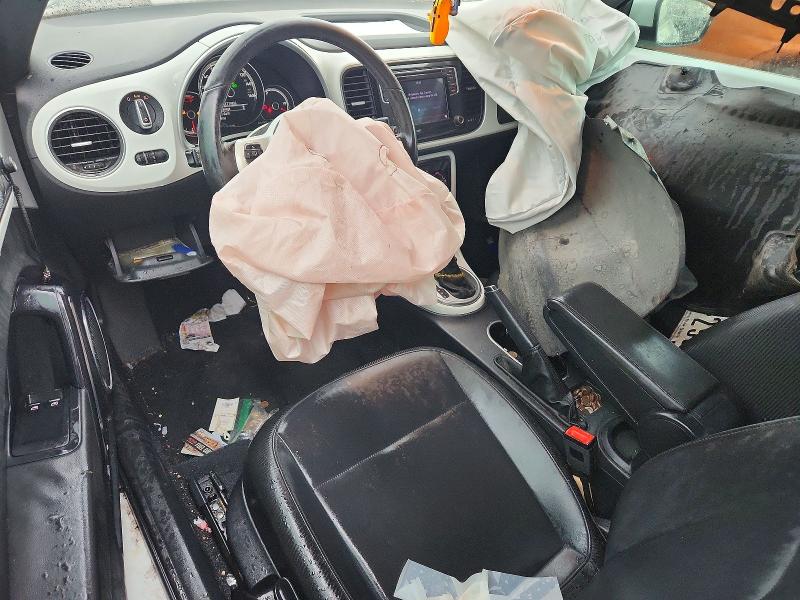 Продажа на аукционе авто 2017 Volkswagen Beetle, vin: 3VWJ17AT5HM607861, номер лота: 60700966