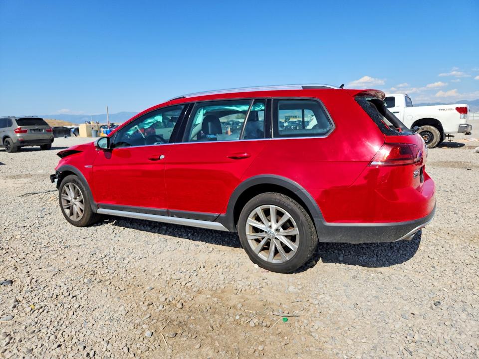 62268026 :رقم المزاد ، 3VWH17AU1HM514262 vin ، 2017 Volkswagen Golf Alltrack مزاد بيع
