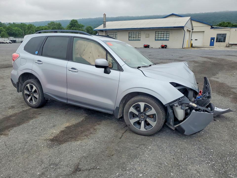 2018 Subaru Forester მანქანა იყიდება აუქციონზე, vin: JF2SJAGC5JH426900, აუქციონის ნომერი: 60022086