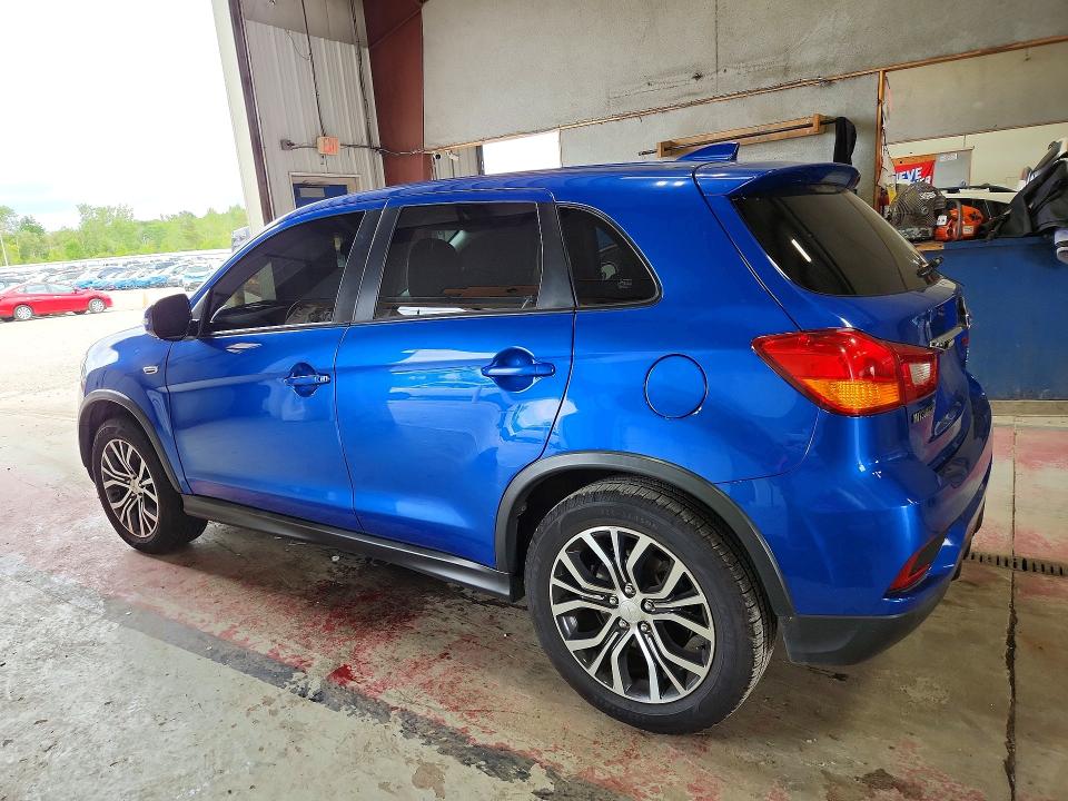 Продажа на аукционе авто 2018 Mitsubishi Outlander Sport, vin: JA4AR3AW2JZ033488, номер лота: 62838076
