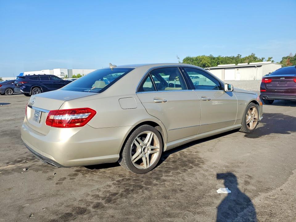 Продажа на аукционе авто 2012 Mercedes-benz E, vin: WDDHF5KB4CA588616, номер лота: 60203006