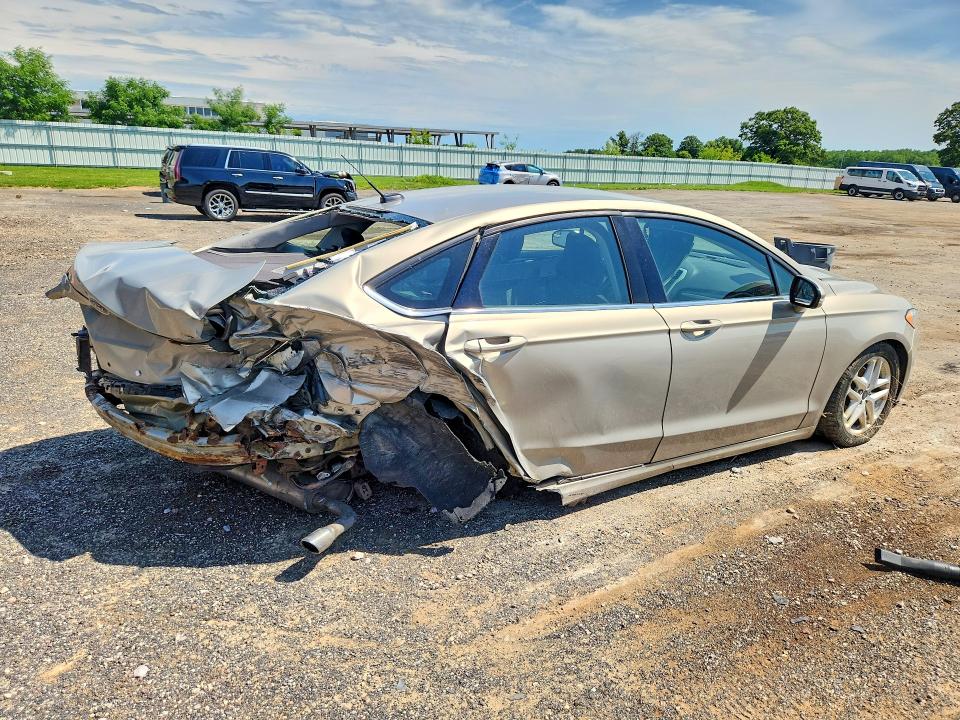 59656016 :رقم المزاد ، 3FA6P0H74FR180590 vin ، 2015 Ford Fusion مزاد بيع