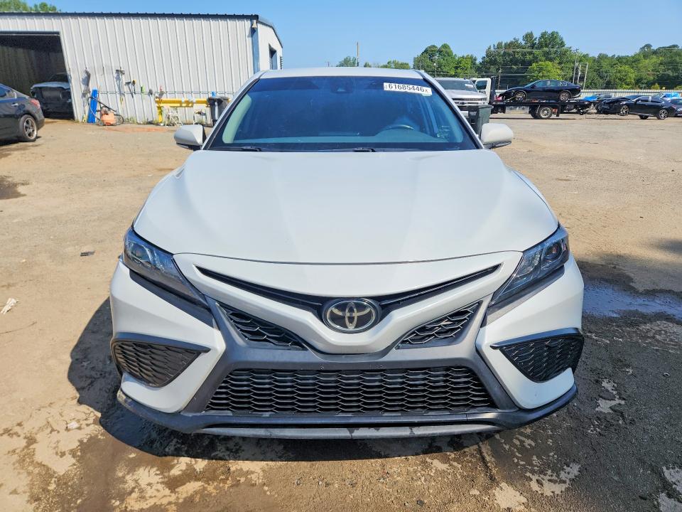 61685446 :رقم المزاد ، 4T1G11AK2PU117420 vin ، 2023 Toyota Camry مزاد بيع