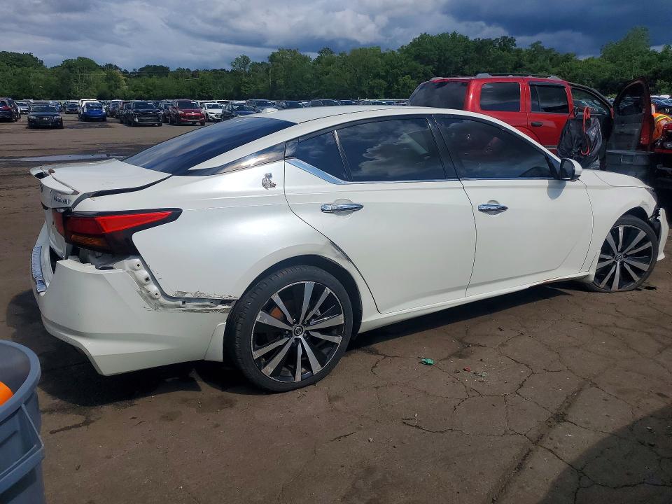 63347056 :رقم المزاد ، 1N4BL4FW6KC156358 vin ، 2019 Nissan Altima مزاد بيع