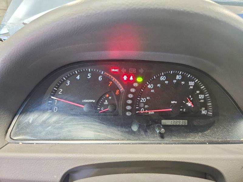 60503226 :رقم المزاد ، 4T1BF32KX4U587907 vin ، 2004 Toyota Camry مزاد بيع