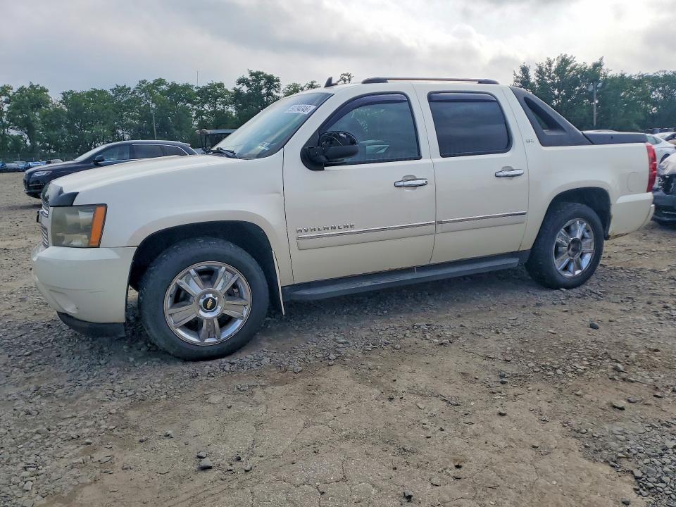 59794346 :رقم المزاد ، 3GNVKGE00AG228733 vin ، 2010 Chevrolet Avalanche مزاد بيع