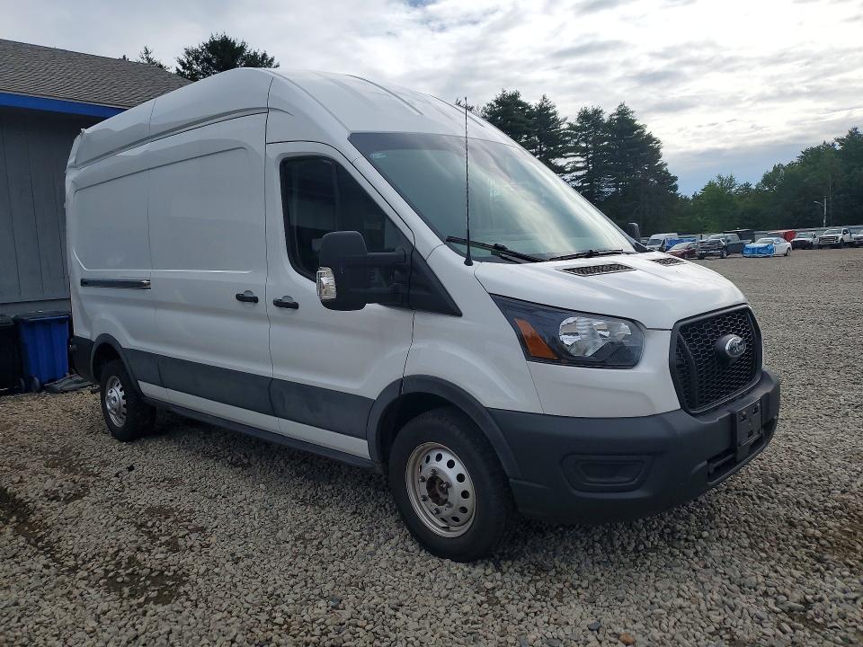 61394966 :رقم المزاد ، 1FTBR2XG7RKB58964 vin ، 2024 Ford Transit مزاد بيع