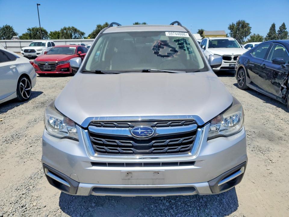 2018 Subaru Forester მანქანა იყიდება აუქციონზე, vin: JF2SJAEC5JH616120, აუქციონის ნომერი: 59744886