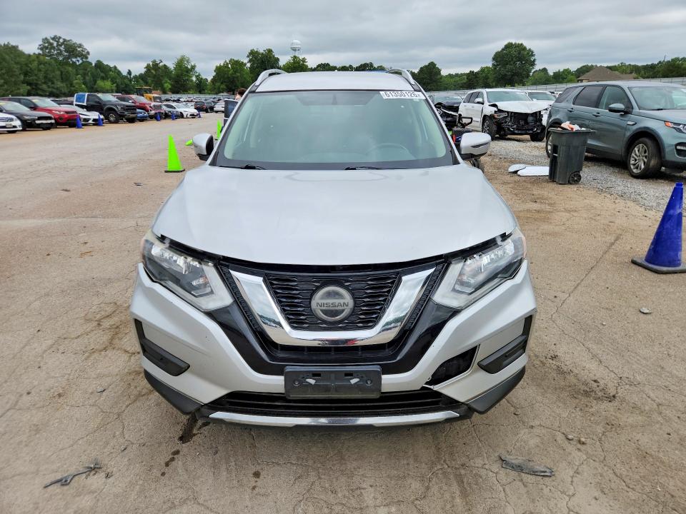 Продаж на аукціоні авто 2018 Nissan Rogue, vin: JN8AT2MT2JW450618, номер лоту: 61350126