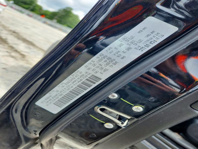 61060116 :رقم المزاد ، 1C4PJMBX0KD288532 vin ، 2019 Jeep Cherokee مزاد بيع