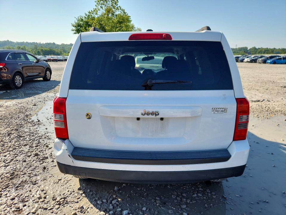 2016 Jeep Patriot მანქანა იყიდება აუქციონზე, vin: 1C4NJPBA4GD670378, აუქციონის ნომერი: 62258076