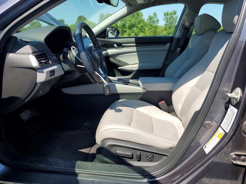 61836156 :رقم المزاد ، 1HGCV1F52JA111721 vin ، 2018 Honda Accord مزاد بيع