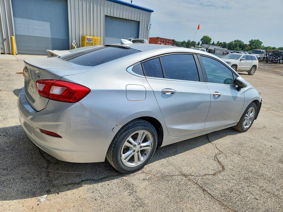 Продажа на аукционе авто 2017 Chevrolet Cruze, vin: 1G1BE5SM6H7175419, номер лота: 60228006