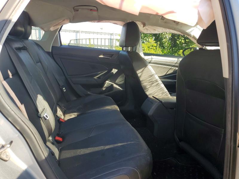 60667356 :رقم المزاد ، 3VWE57BU4KM270569 vin ، 2019 Volkswagen Jetta مزاد بيع