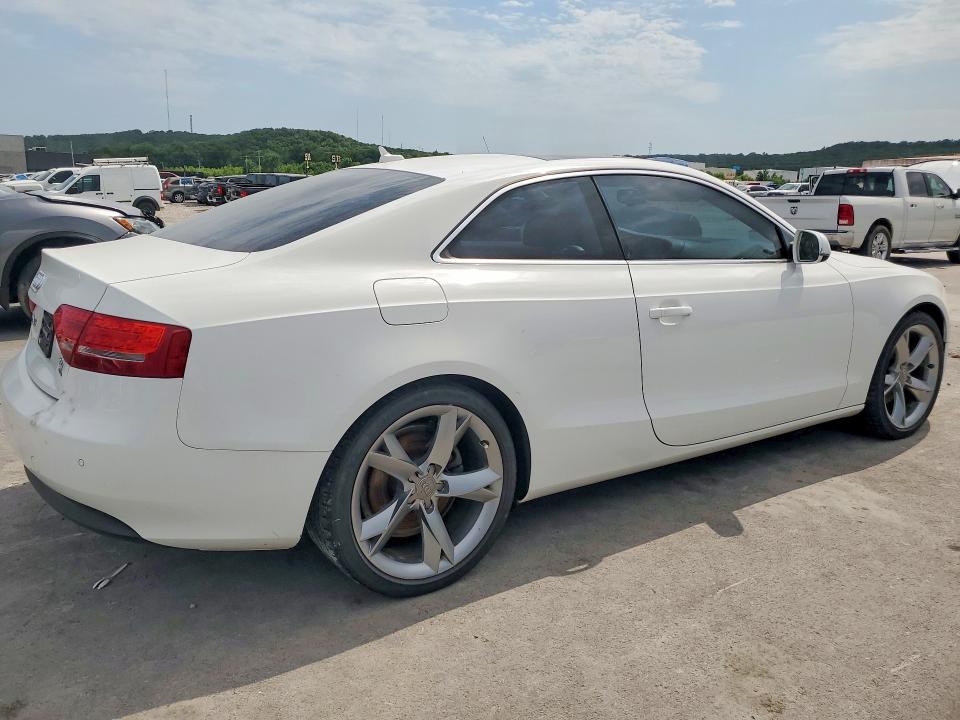 59910176 :رقم المزاد ، WAUVFAFR0BA074156 vin ، 2011 Audi A5 مزاد بيع