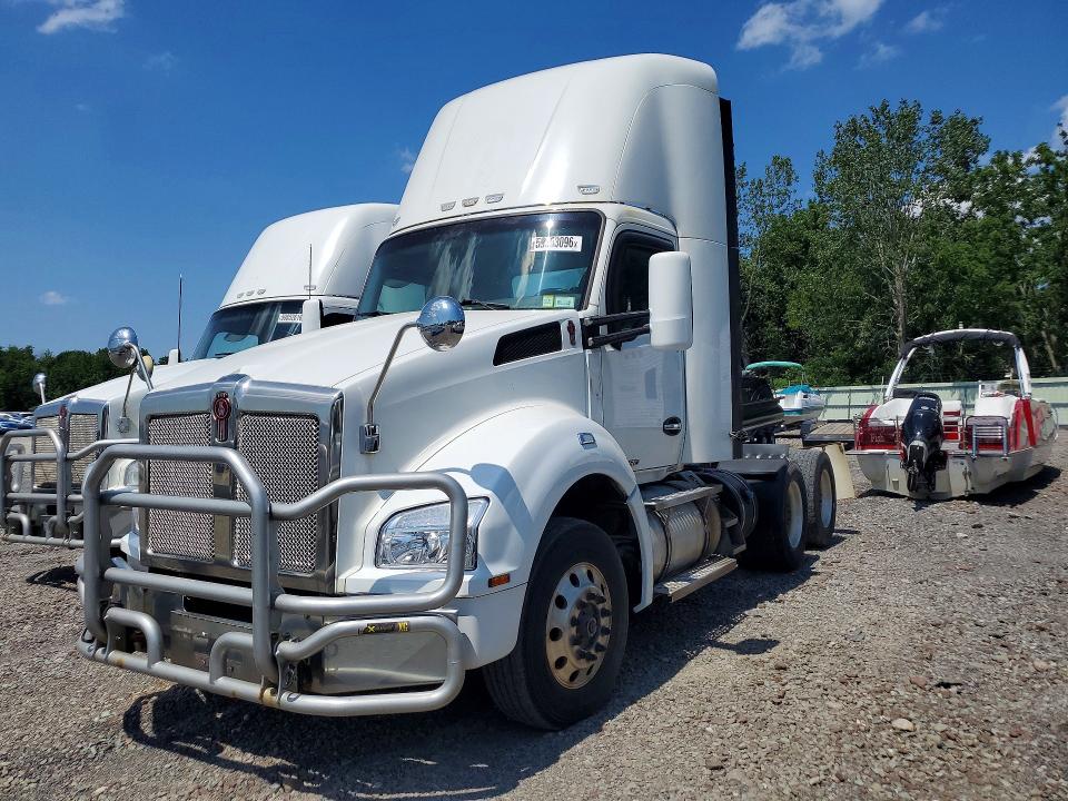 59853096 :رقم المزاد ، 1XKZD49X9GJ124277 vin ، 2016 Kenworth Construction مزاد بيع