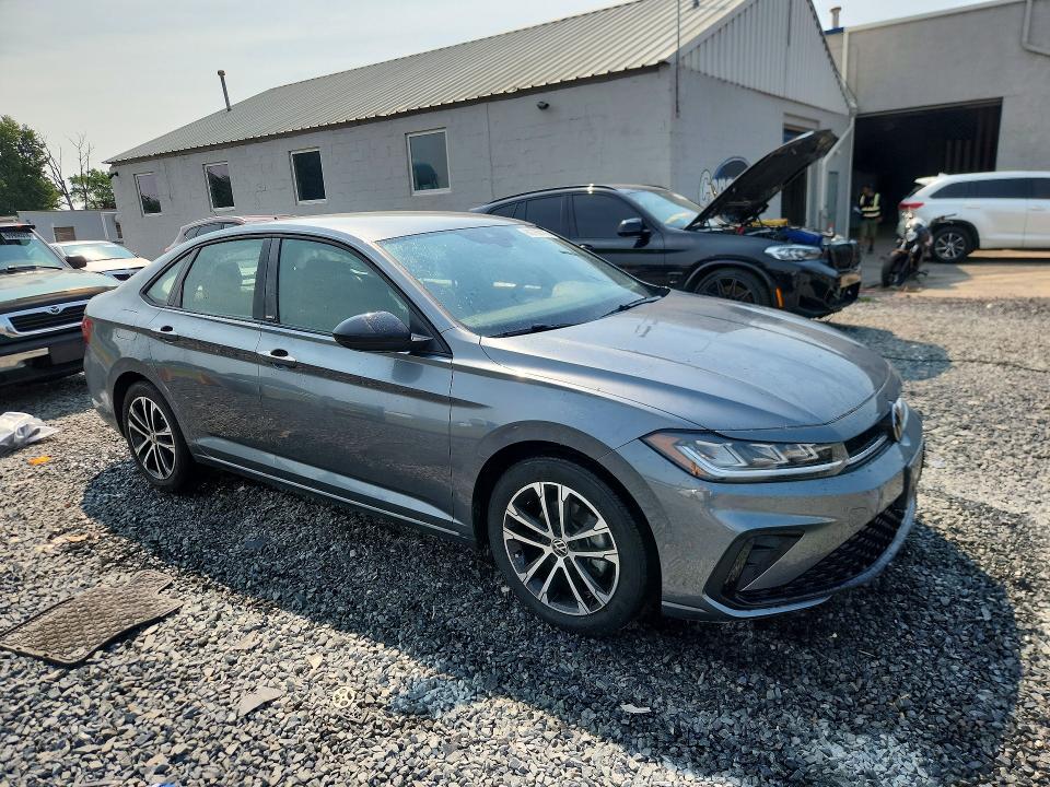 Auction sale of the 2025 Volkswagen Jetta, vin: 3VWBX7BU2SM064390, lot number: 60760116