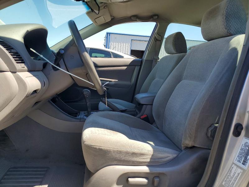61058516 :رقم المزاد ، 4T1BF32K82U541151 vin ، 2002 Toyota Camry مزاد بيع