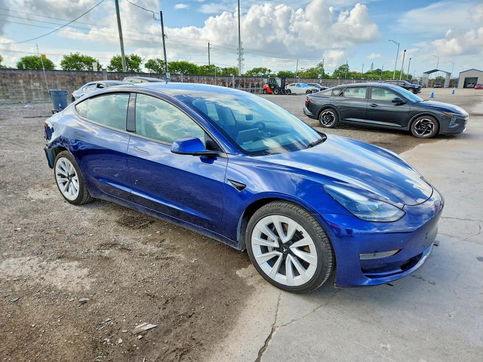 Продажа на аукционе авто 2022 Tesla Model 3, vin: 5YJ3E1EA2NF289901, номер лота: 59953536