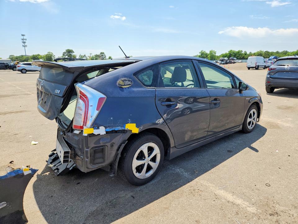61155546 :رقم المزاد ، JTDKN3DU4D5627026 vin ، 2013 Toyota Prius مزاد بيع